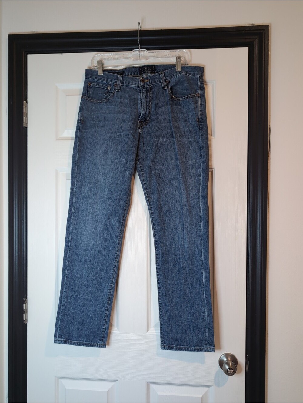 Men's 33/30 medium wash lucky brand jeans